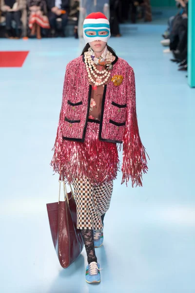 Look 72